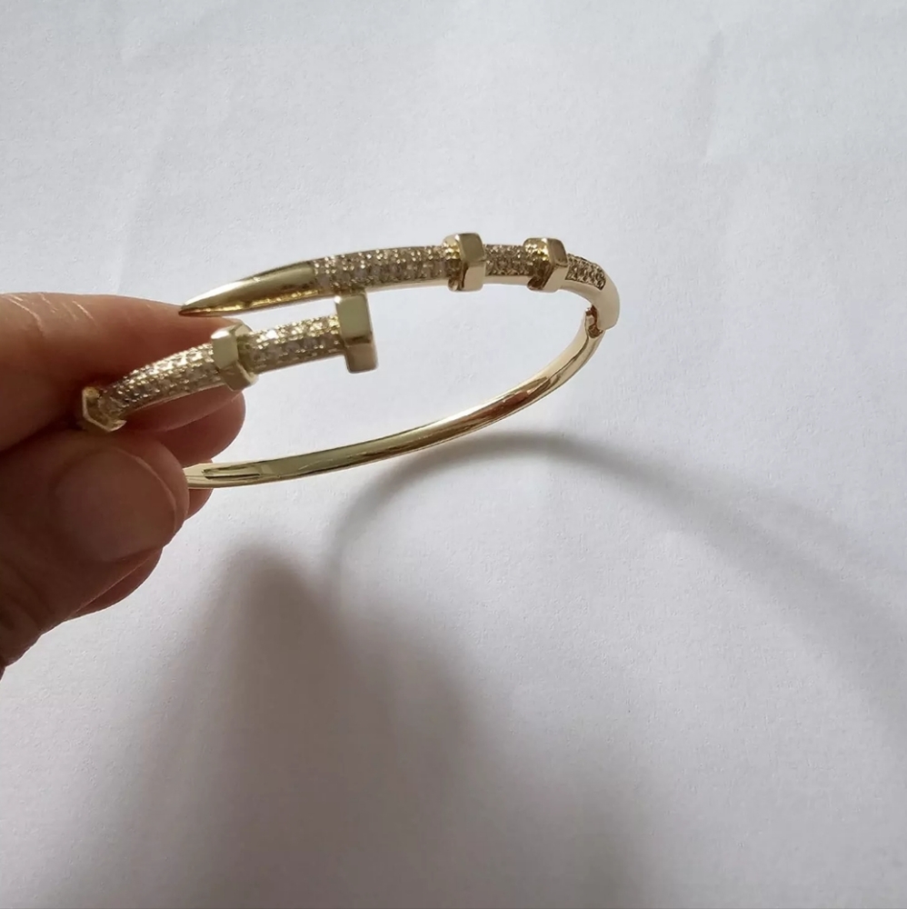 Nail Bracelets, Silver High Quality Stainless Steel - Picture 4 of 4